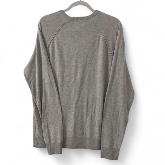 Old Navy Gray Men's Sweater - Picture 3 of 4